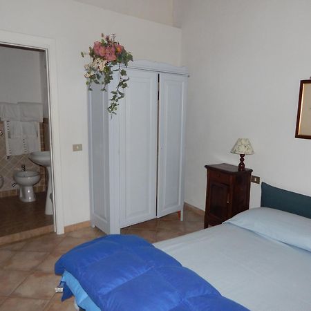 I Lecci Bed & Breakfast Леричи Екстериор снимка