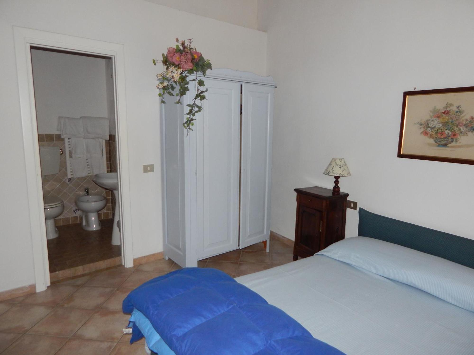 I Lecci Bed & Breakfast Леричи Екстериор снимка
